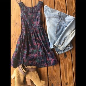 Navy Floral Dress w/Pockets!